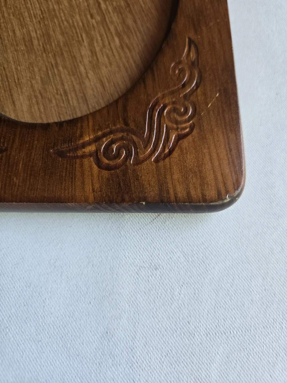 Double Hinged Wooden Photo Frame - Oval Openings - Vintage
